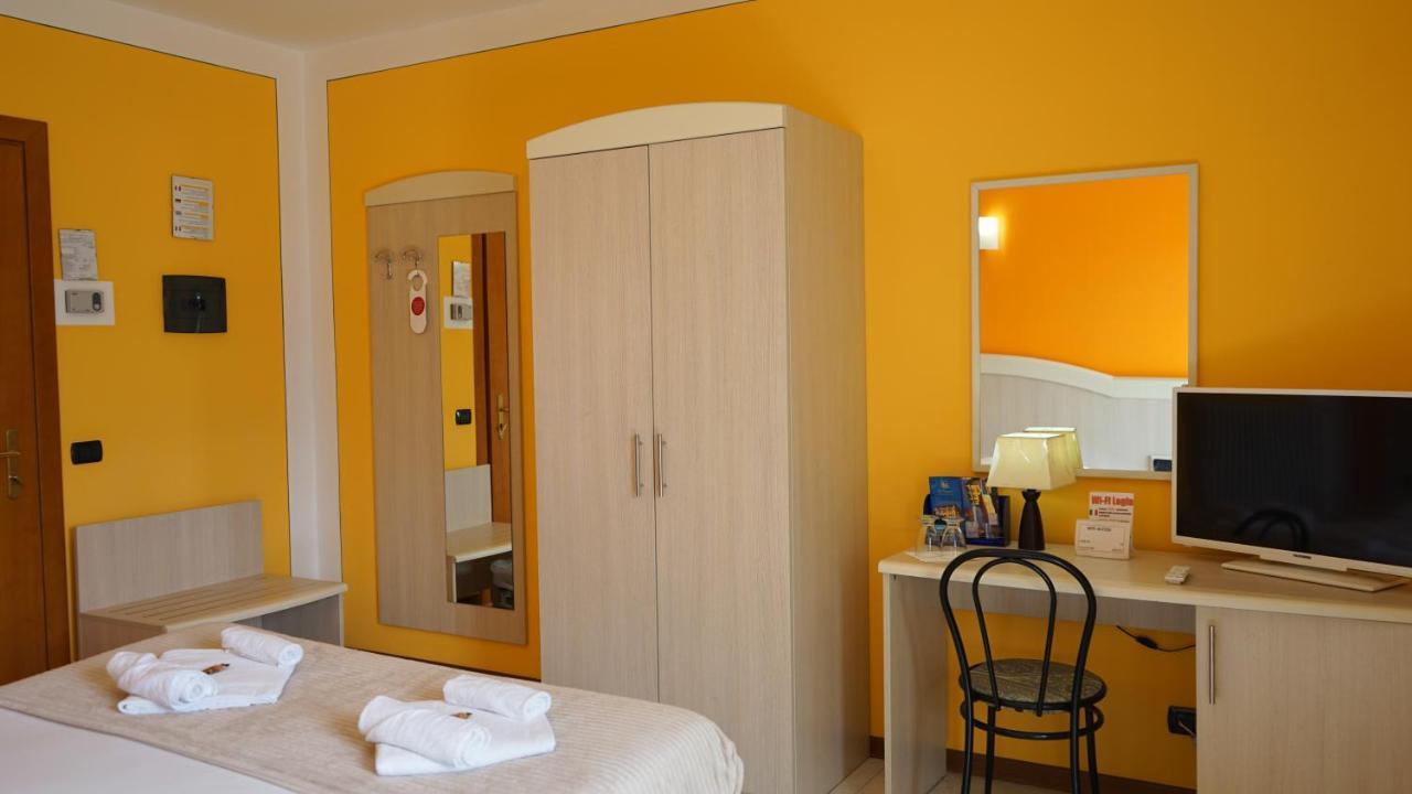 Albergo Bel Soggiorno Oggebbio Dış mekan fotoğraf