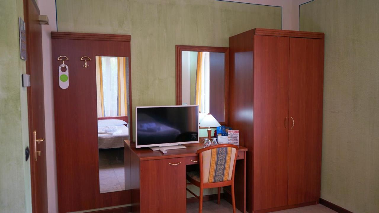Albergo Bel Soggiorno Oggebbio Dış mekan fotoğraf